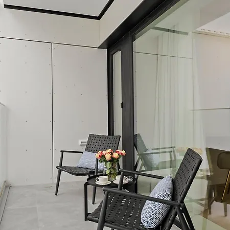 One Cotroceni Park Apartment *