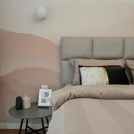 One Cotroceni Park Apartment *