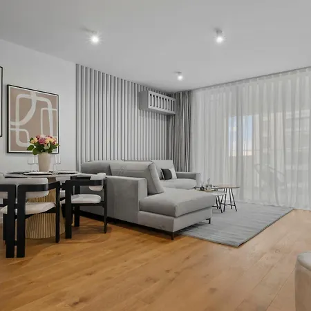 One Cotroceni Park Apartament *