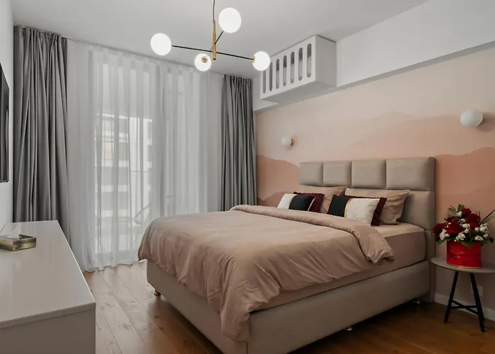 One Cotroceni Park * בוקרשט