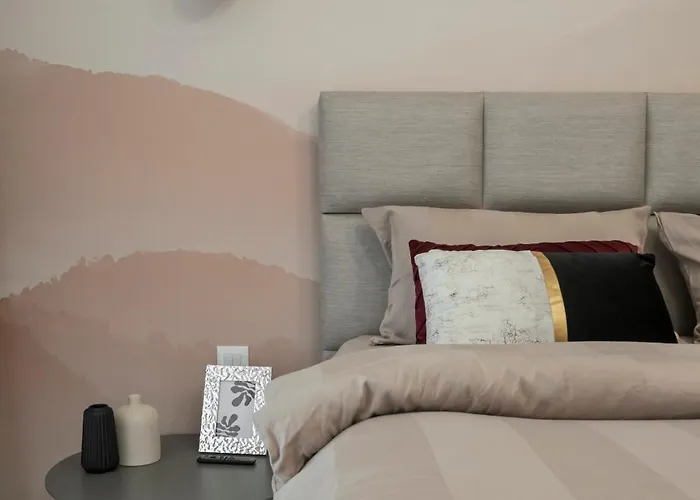 One Cotroceni Park Apartment *